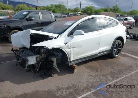 2017 Tesla Model X 100D/75D/90D из США, поврежденный, VIN 5YJXCAE20HF065921